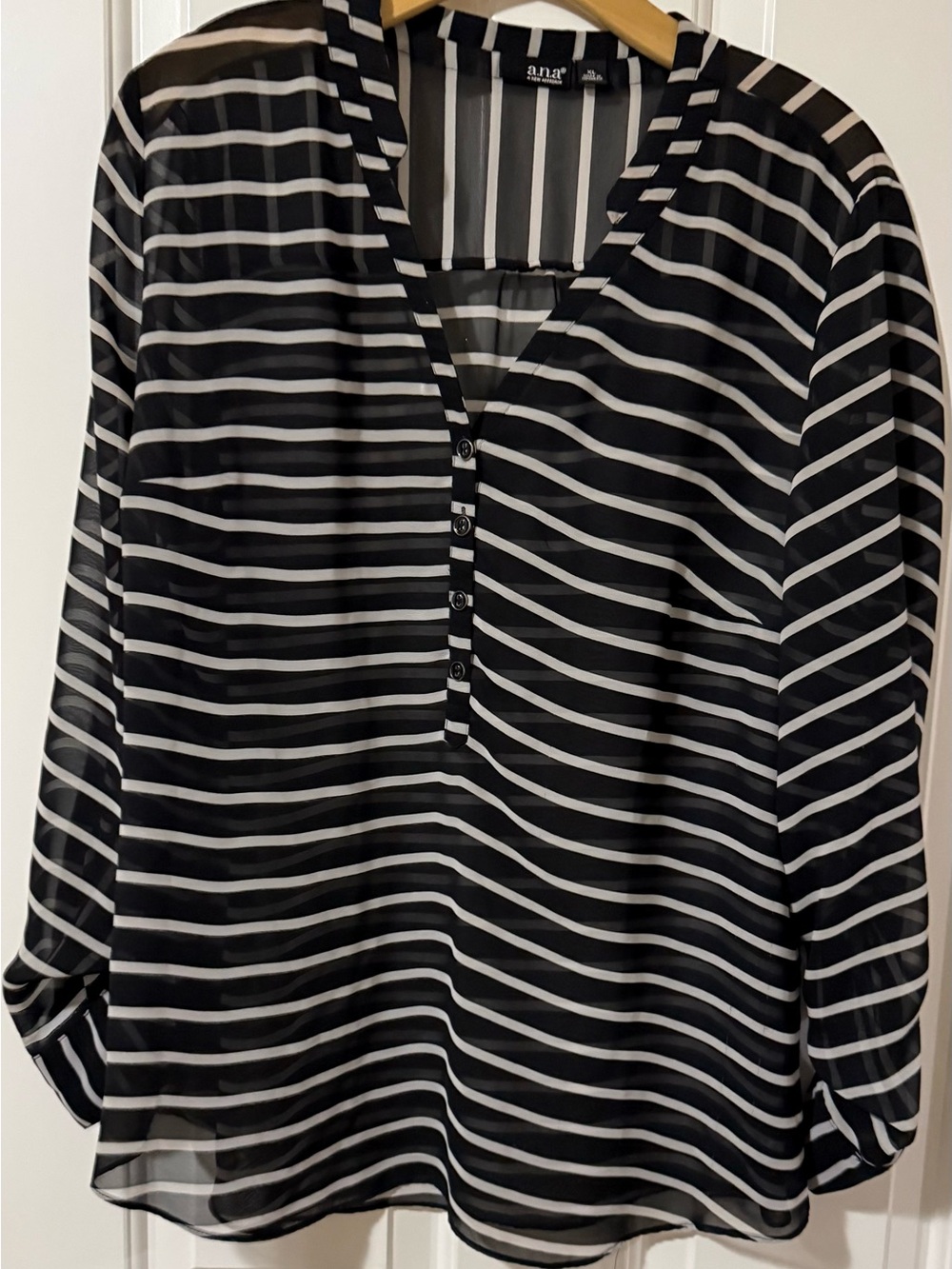 a.n.a Black and White Striped V-Neck Button-Front Blouse